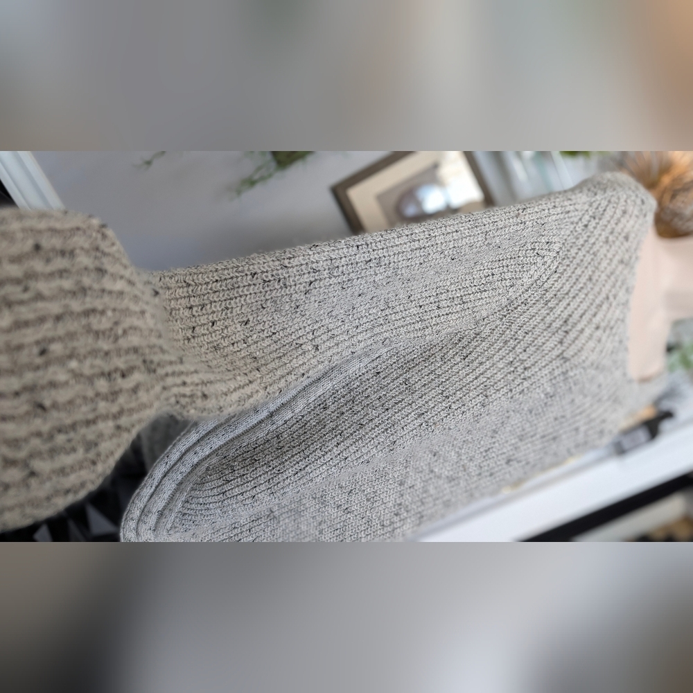 Point Zero Grey Ribbed Sweater XL *FLAW* - Picture 6 of 10